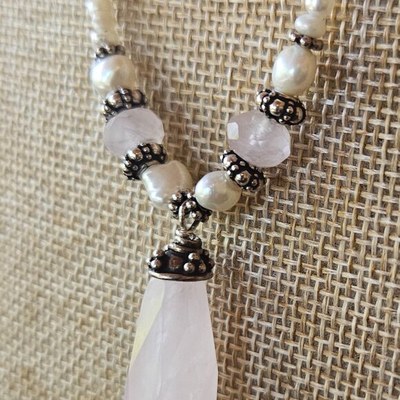 Rose Quartz and Freshwater Pearl Necklace - Picture 4 of 8